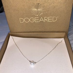 NWT Dogeared 16” pearl silver necklace. In original gift box.